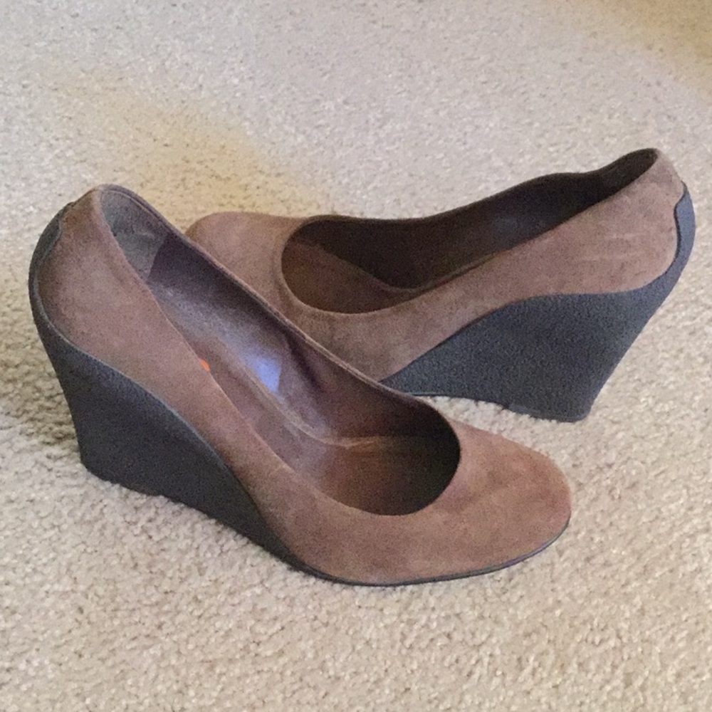 Michael Kors Wedged Shoes - Picture 6 of 8